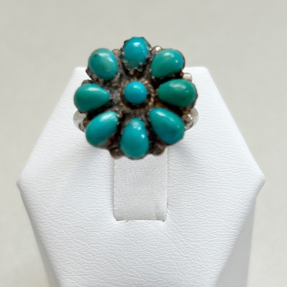 Vintage Signed Eriacho Zuni Turquoise Flower Sterling Silver Ring - Picture 4 of 15